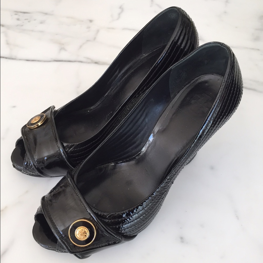 Tory Butch black patent heels