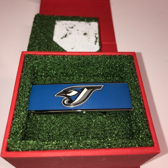 TORONTO BLUE JAYS MONEY CLIP - Picture 3 of 4
