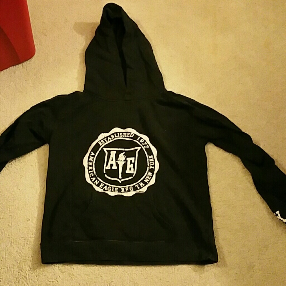 Black American Eagle sweatshirt.