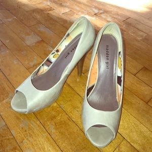 Madden Girl Oyzter Grey Paris Heels