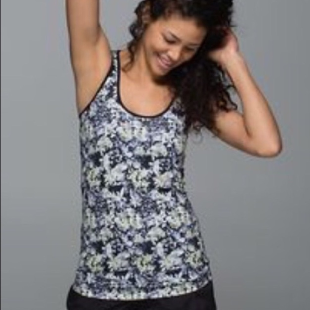Lululemon tank