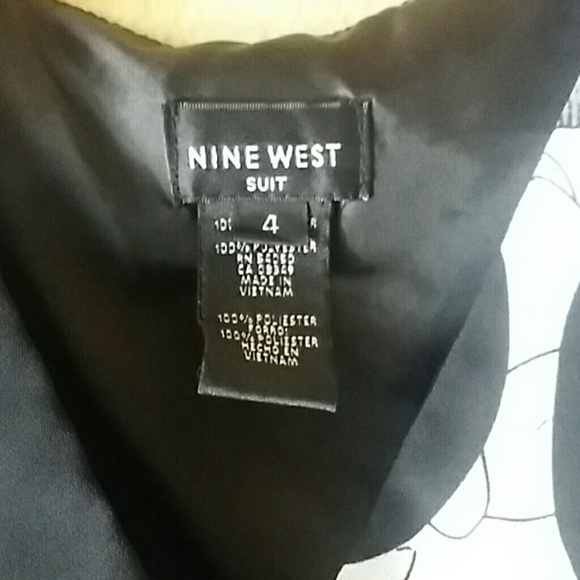 Blouse - Picture 2 of 3