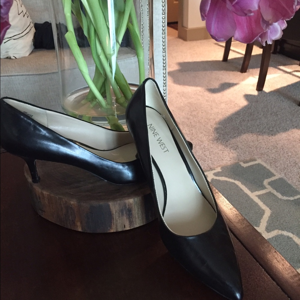 Size 6 Nine West heels