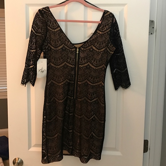 Guess Lace Dress - Picture 2 of 4