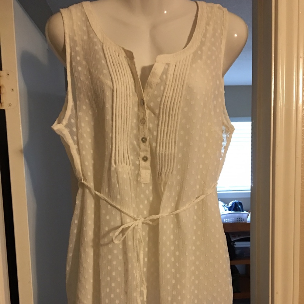 Motherhood Maternity Cream White Sleeveless Blouse