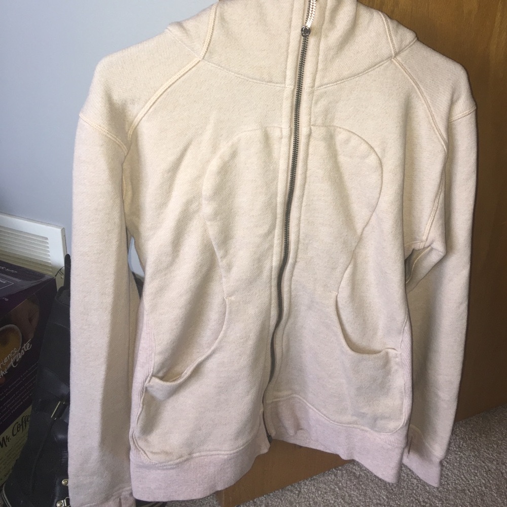 Lululemon "on the daily" hoodie