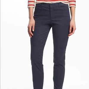 Old Navy Pixie Chinos