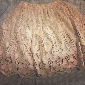 Lace skirt