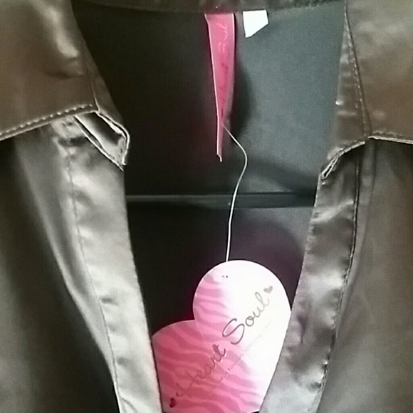 Blouse - Picture 2 of 3