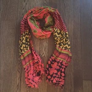 Patterned Linen Scarf