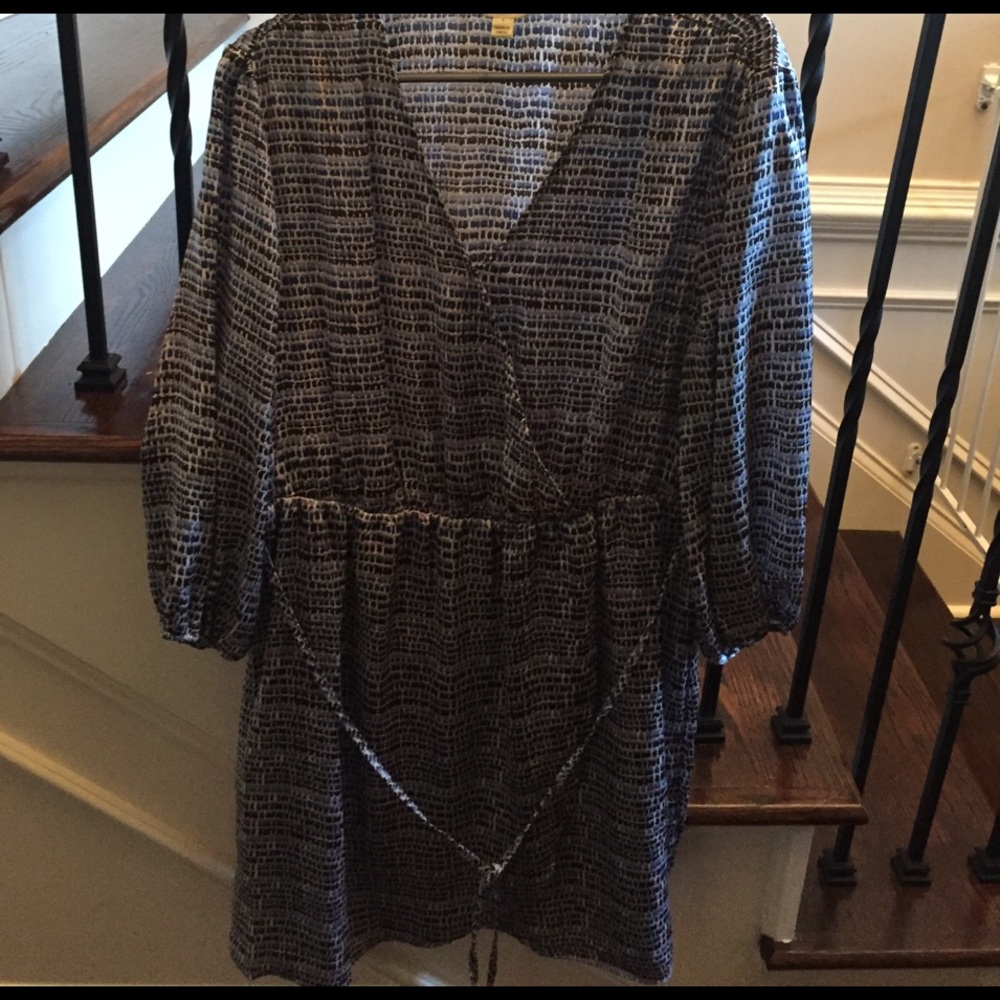 3 quarter length polyester dress