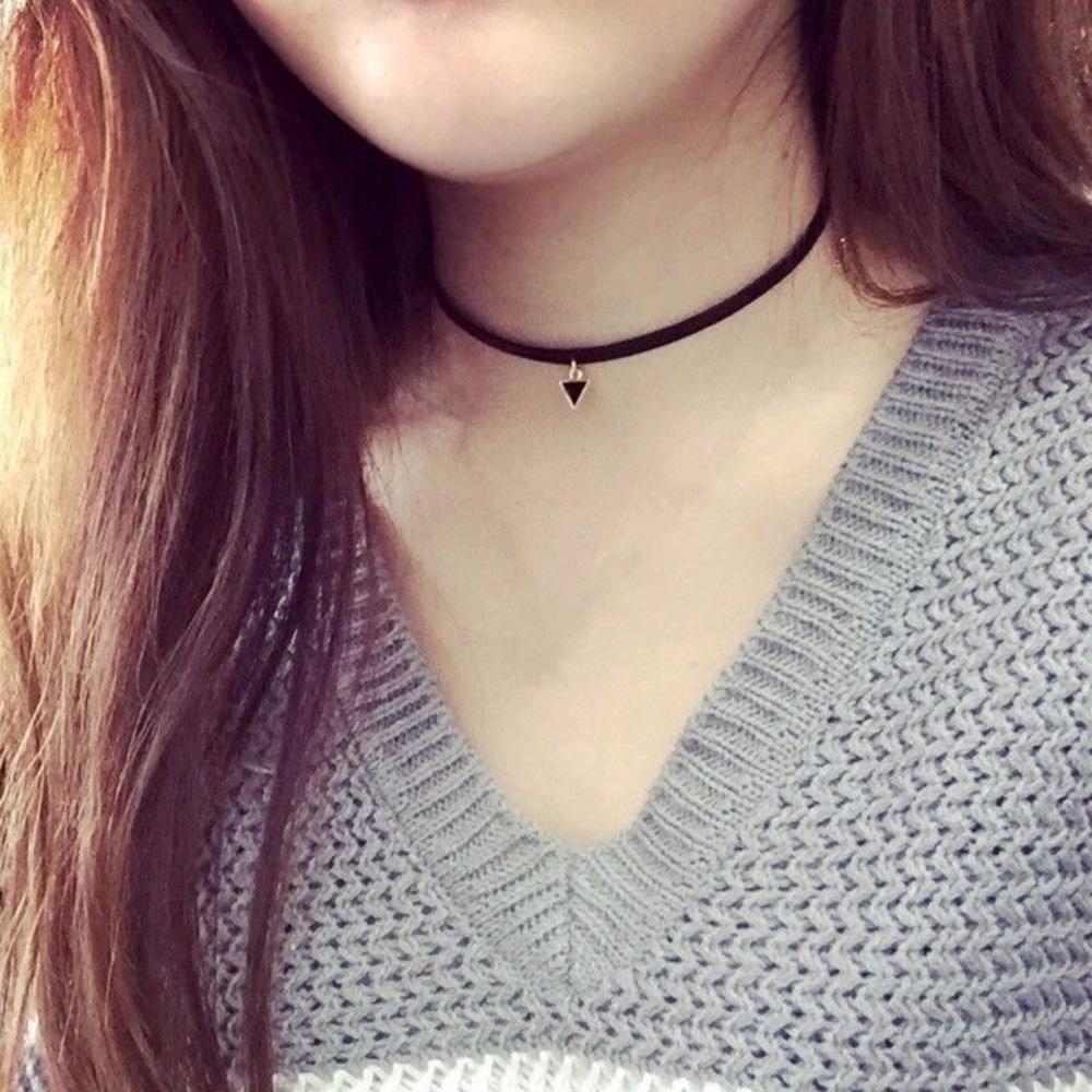 2X1 Velvet 90s punk triangle choker necklace🎀