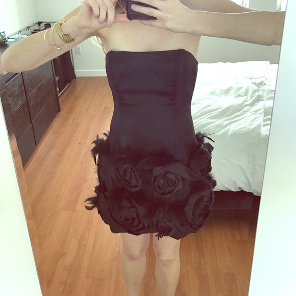 Black label rose/feather adjustable strap dress - Picture 1 of 4
