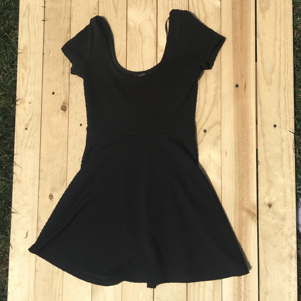 Little black forever 21 dress! ❤