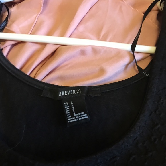 Little black forever 21 dress! ❤ - Picture 4 of 5