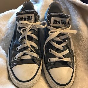 Grey converse