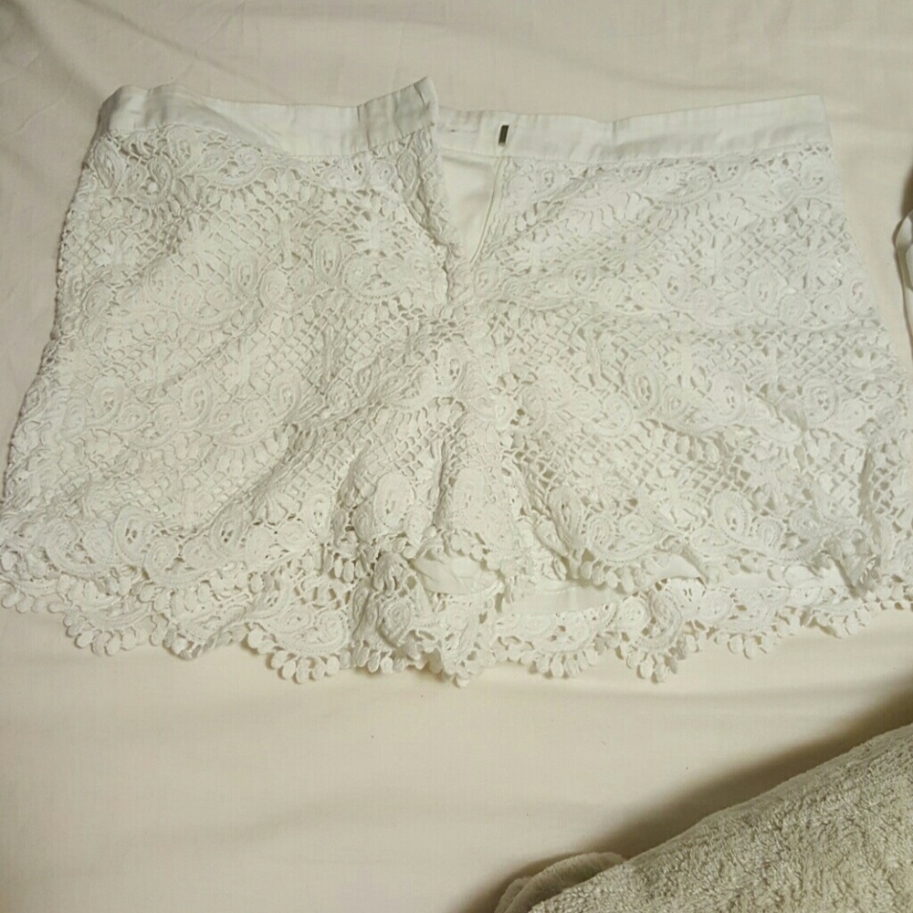 White lace shorts