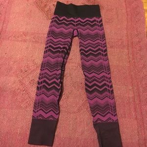 Lululemon purple cropped yoga pants