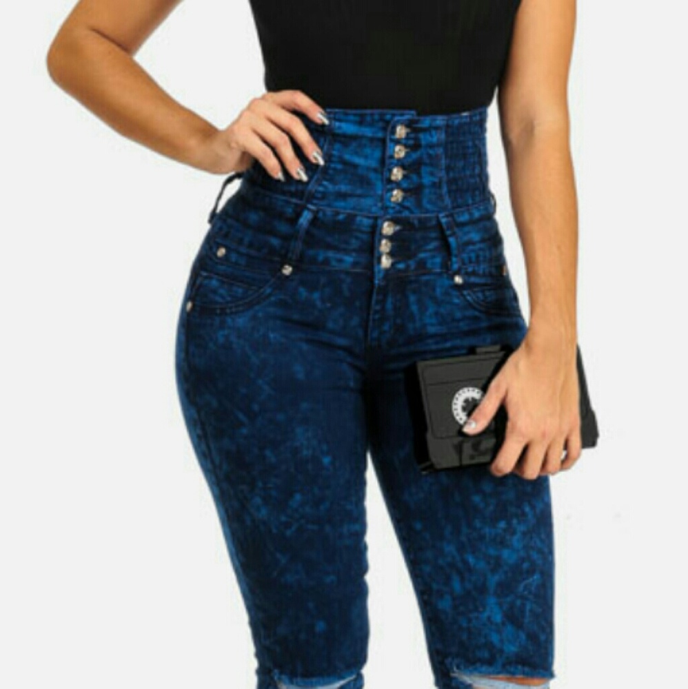 High Wasted jean size 7  $25 SOLD