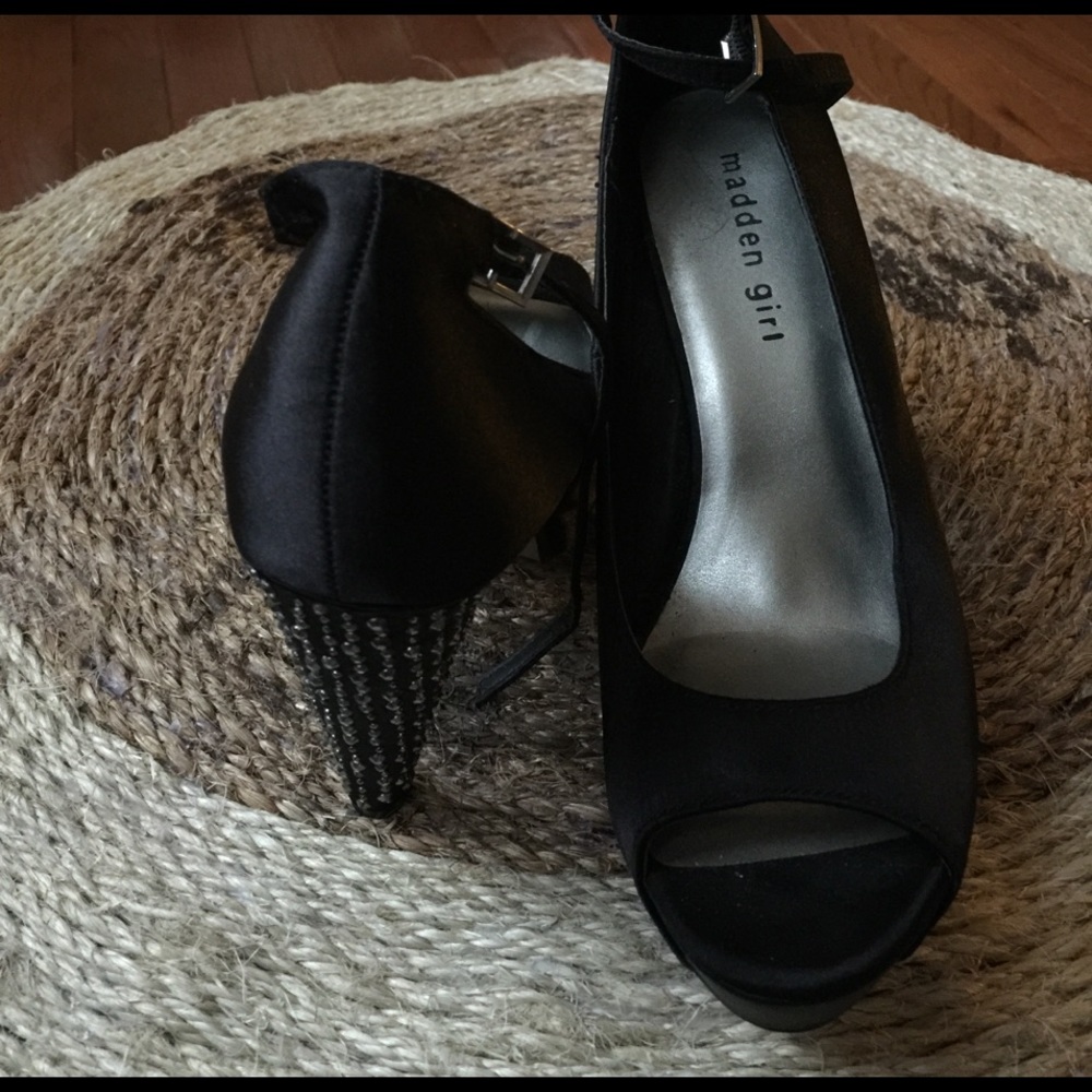 Black open toe heels