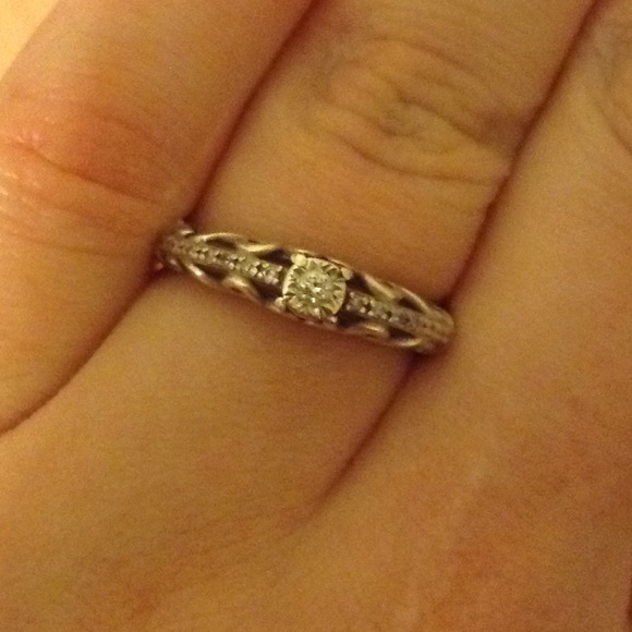 Promise ring - Picture 7 of 7