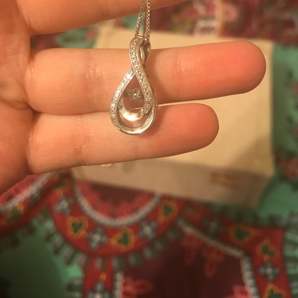 Diamond necklace - Picture 2 of 2