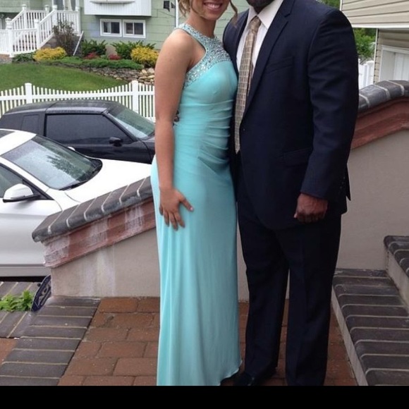 Beautiful Prom Dress - Picture 3 of 4