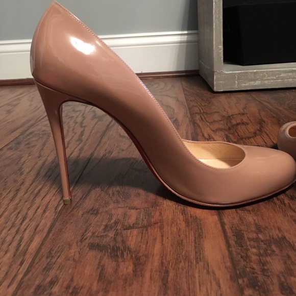 30326232_60140006_600.jpg Christian Louboutin 100 mm Fifi pumps
