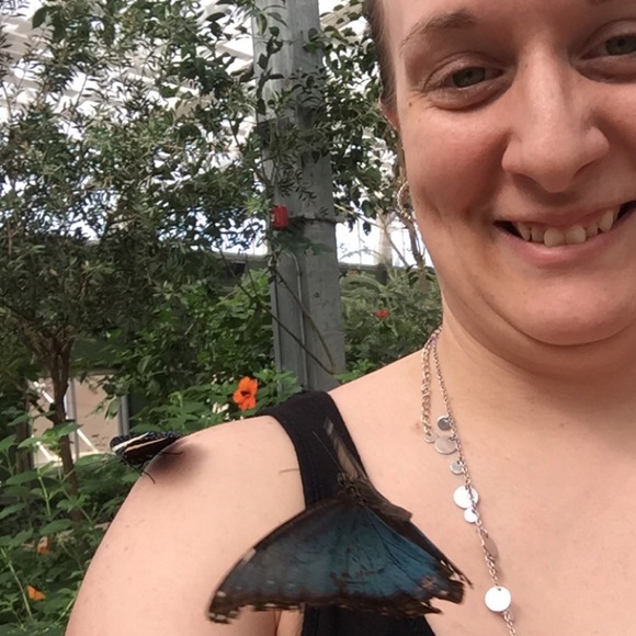 💕Behind The Closet Door💕 - Picture 4 of 4