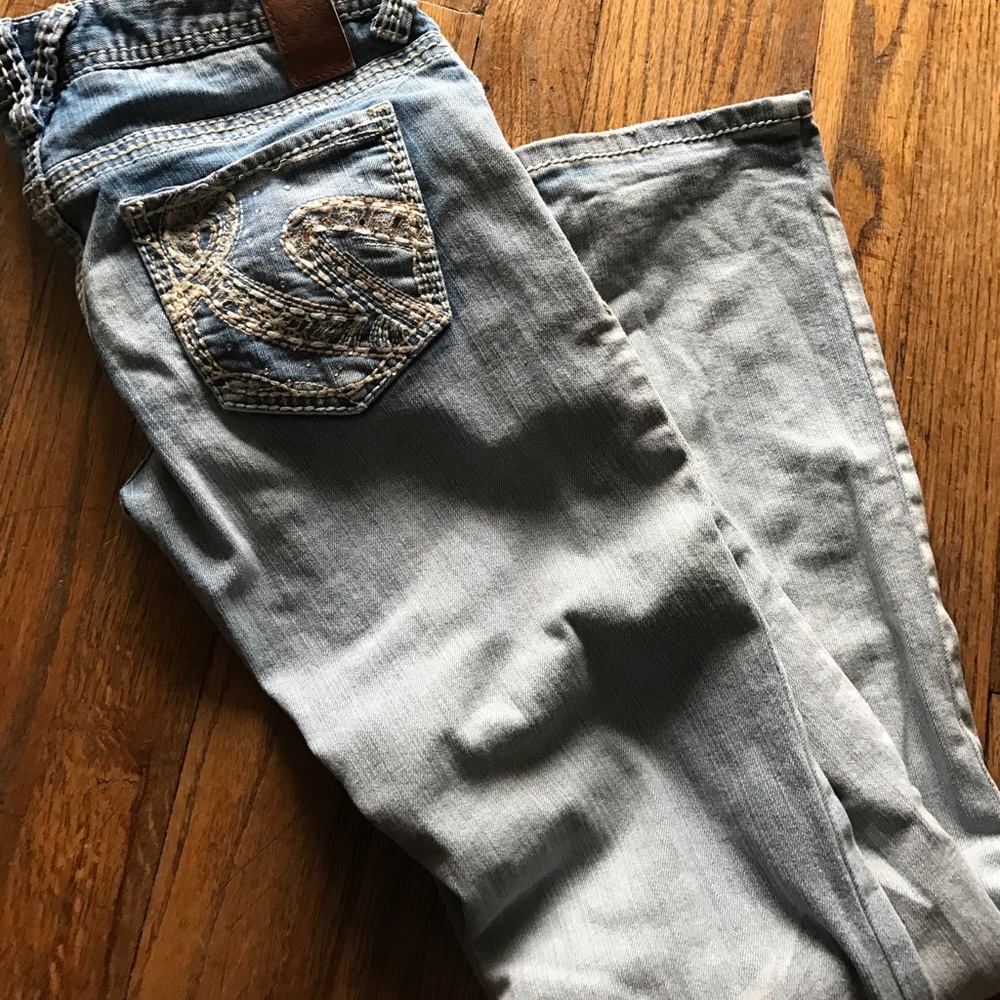 Cute light wash jeans 25x33