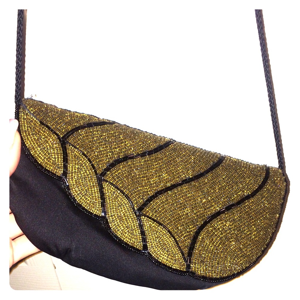 VINTAGE 1960's BLACK/GOLD BEADED GENIE PURSE