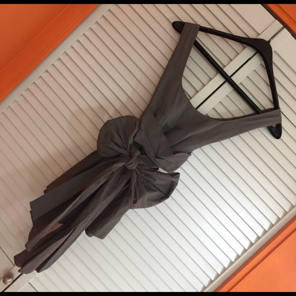 Grey flirty Odille top with adjustable bow