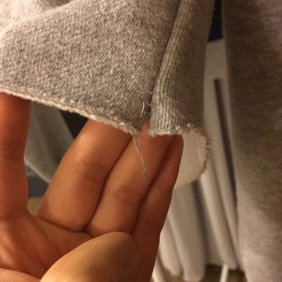 Cropped sweater - Picture 2 of 3