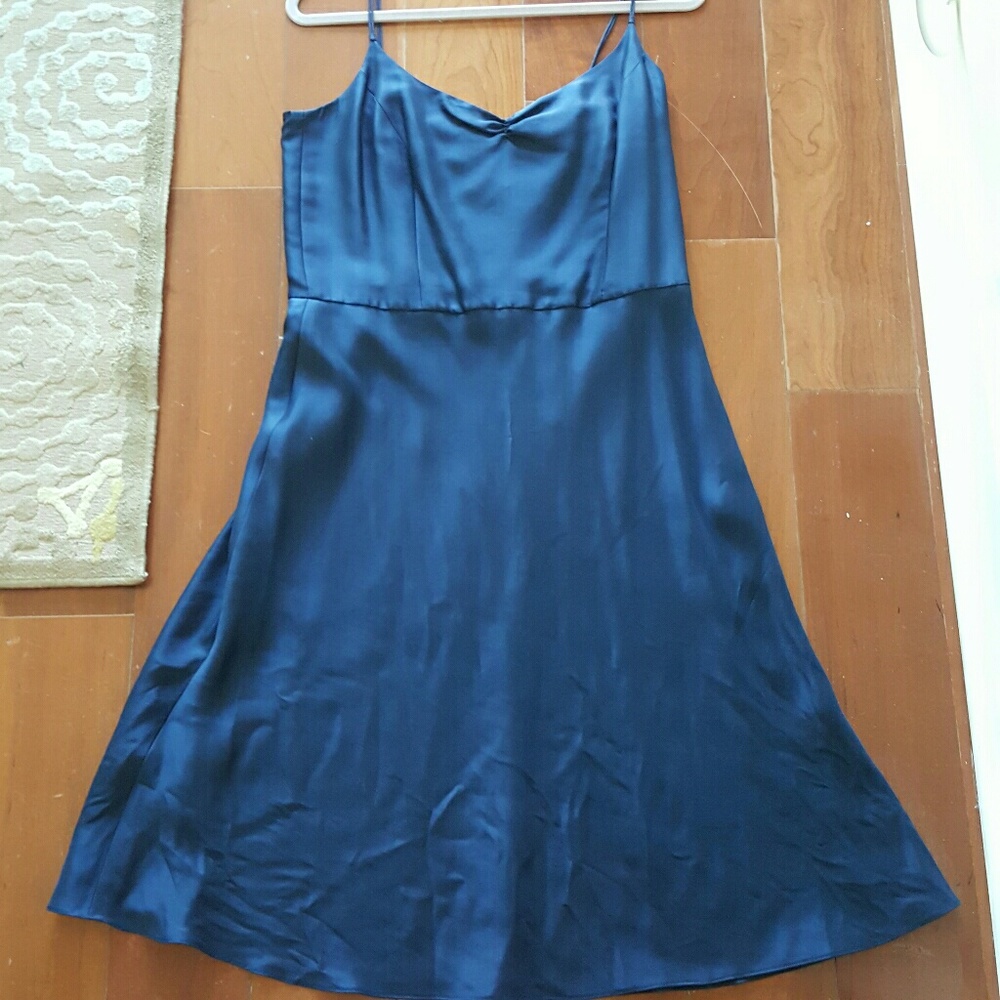 ☆NWT✔Navy Fit Flare Silky Dress