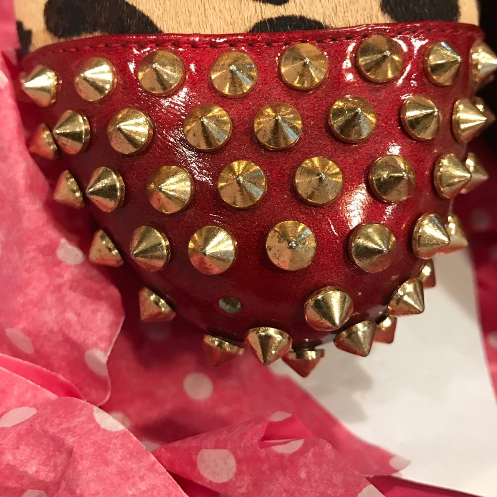 Steve Madden - Picture 2 of 3