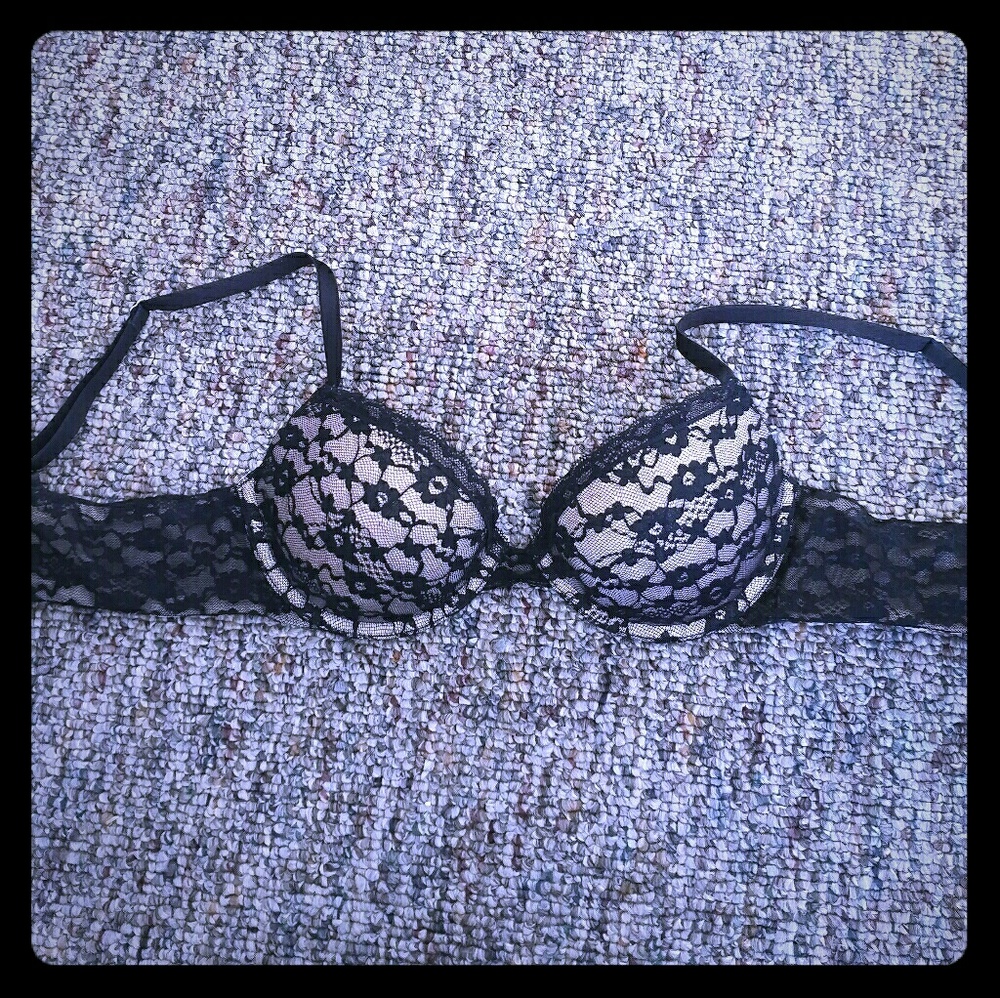 Black Lace Aerie Push-Up Bra (34B)