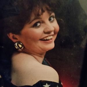 Meet your Posher, Myra