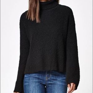New Kendall & Kylie Black Turtleneck Sweater