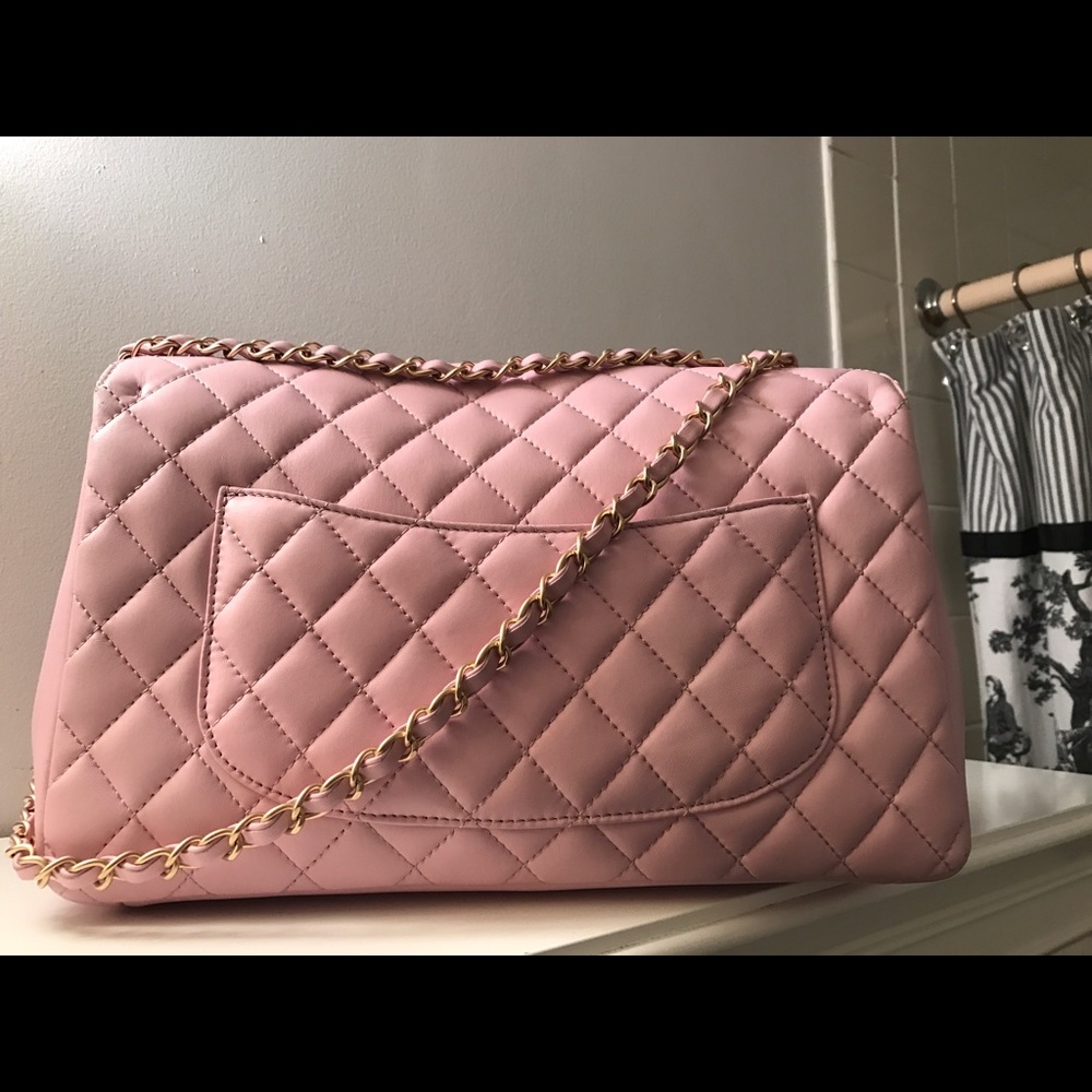 Baby pink single flap Chanel bag - Picture 2 of 5