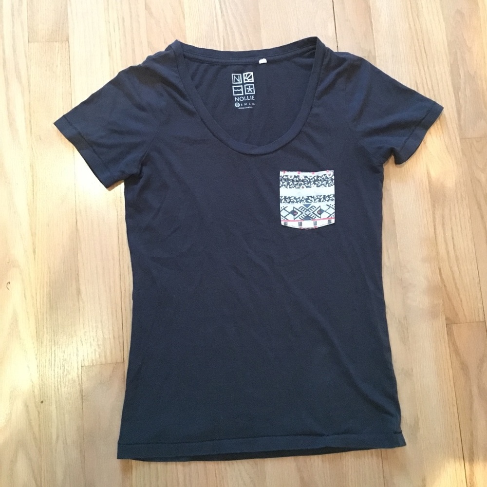 Black t-shirt