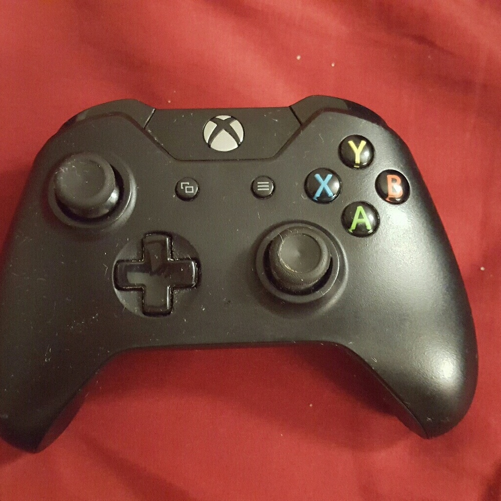 XBOX 1 - Picture 2 of 3