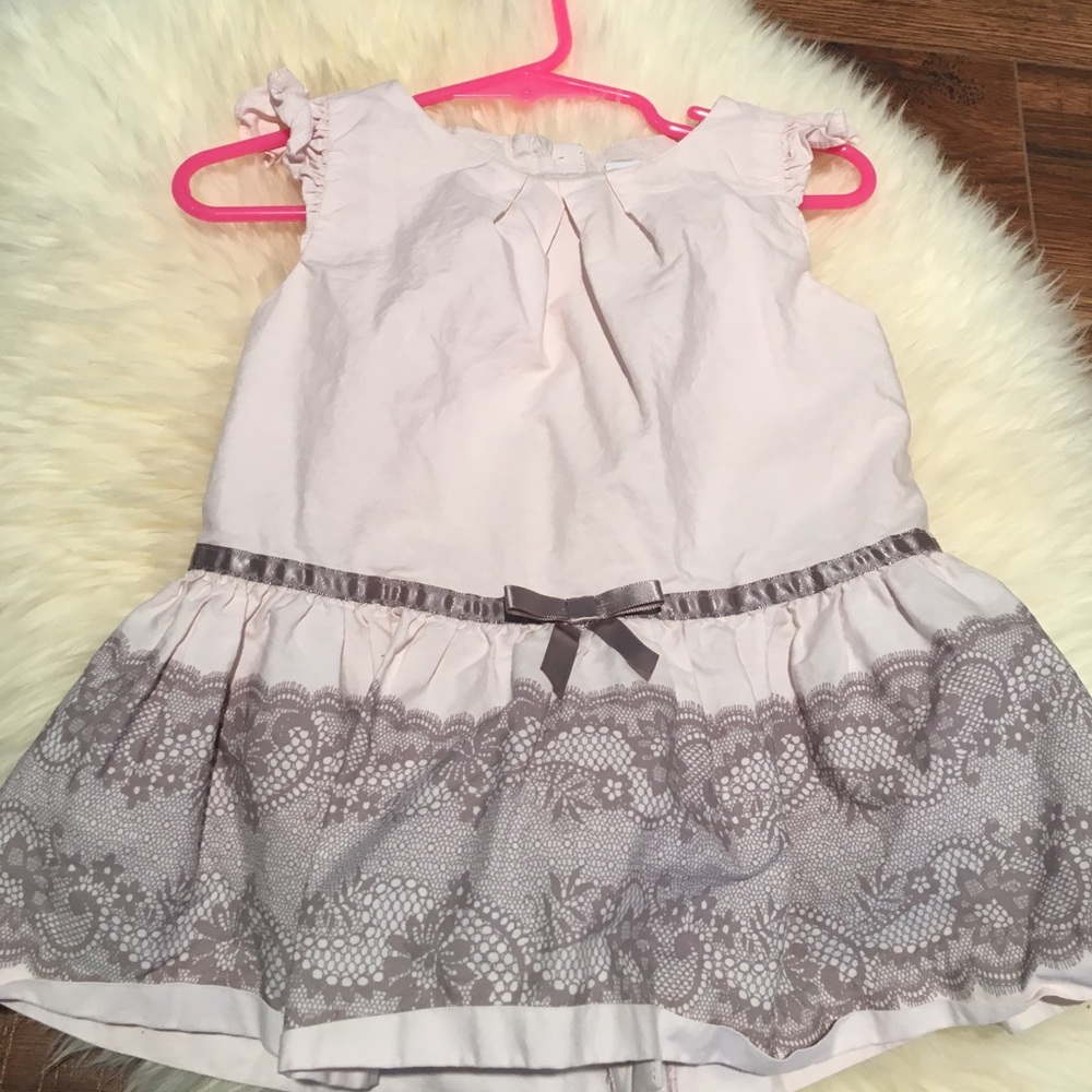 Simple yet girlie Janie and jack shirt