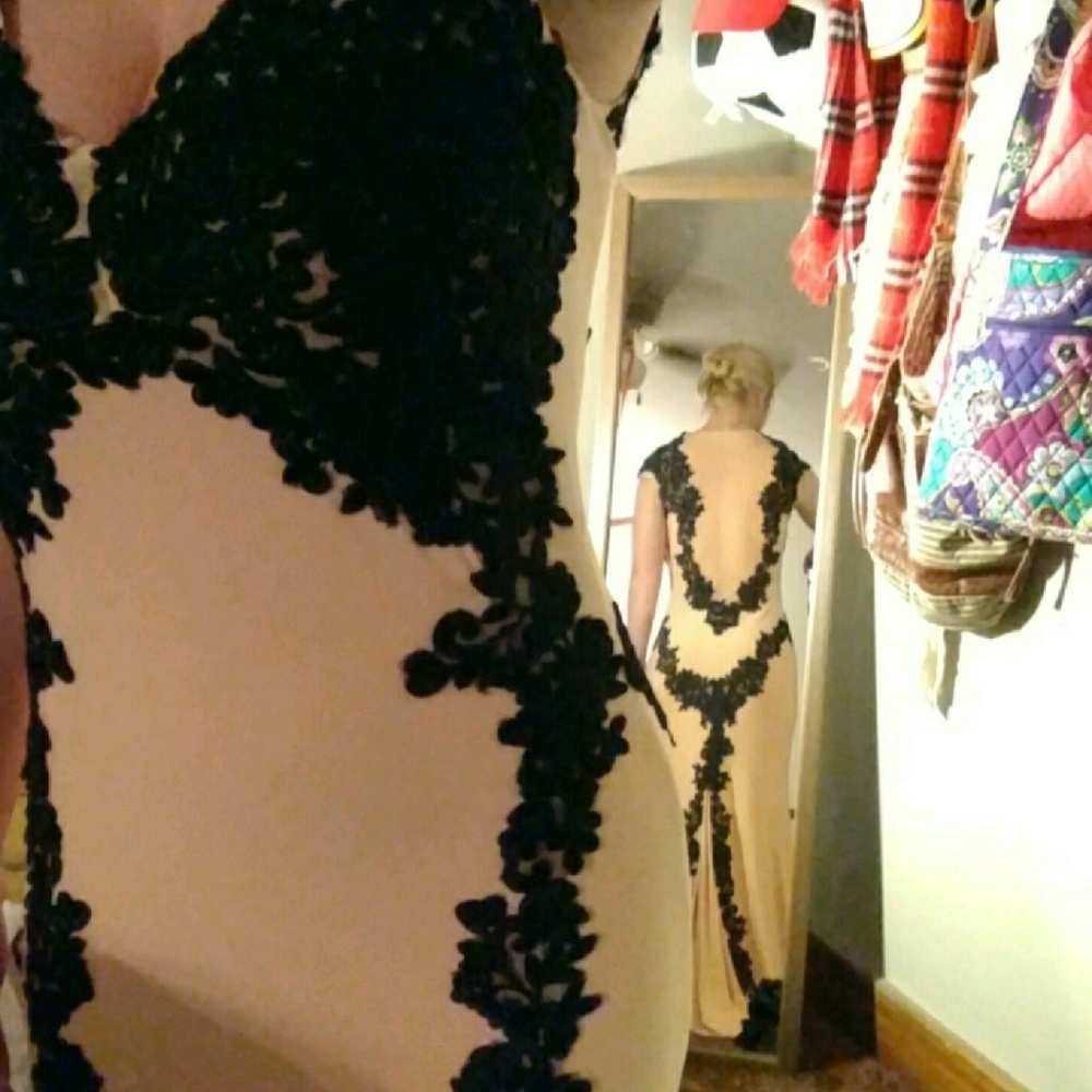 Prom dress - Picture 2 of 4