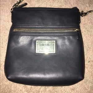 purse to wear over the shoulder
