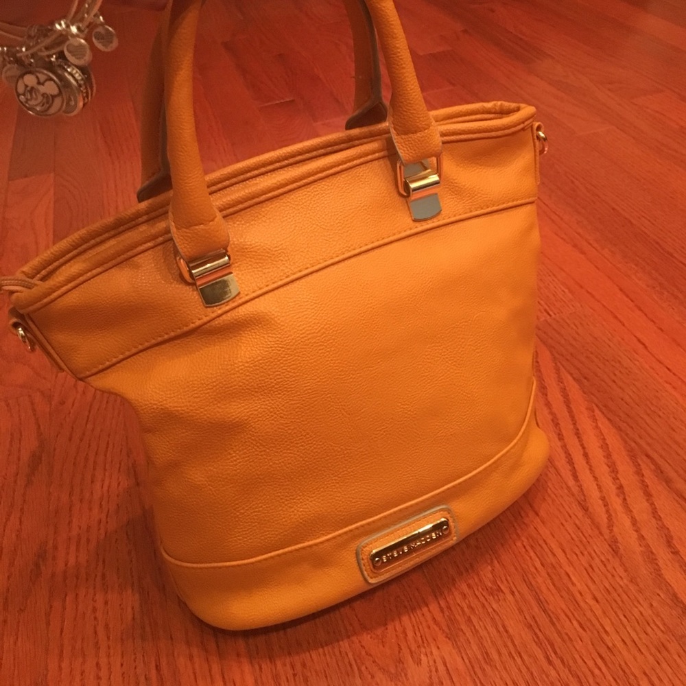 Steve Madden purse