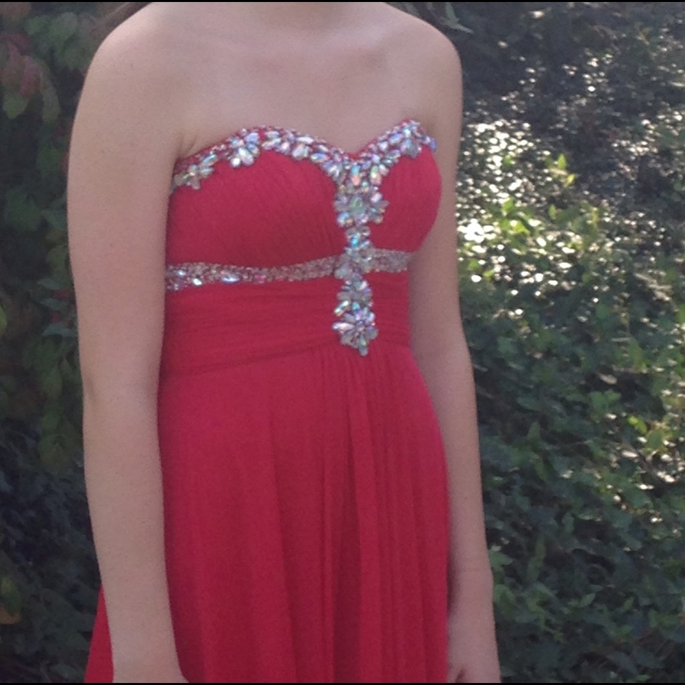 Red prom dress