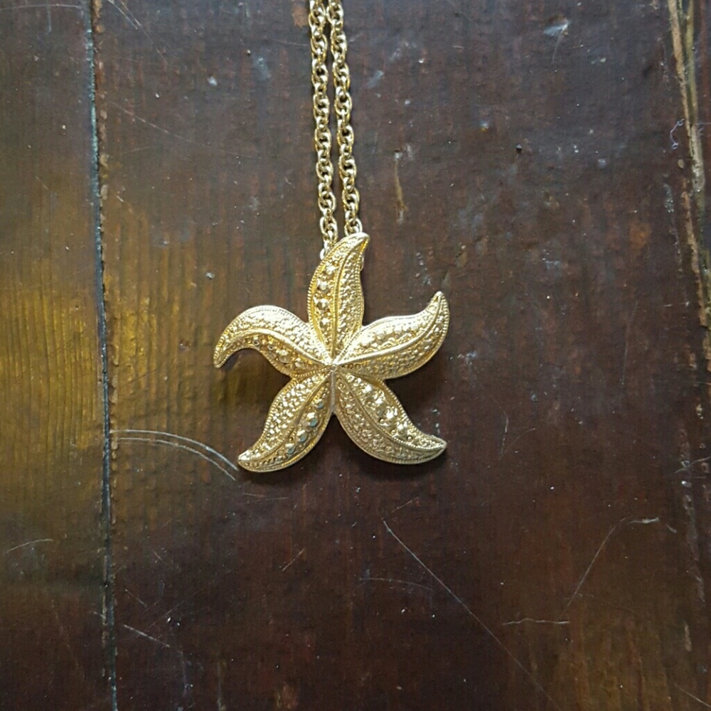 1970s Star fish necklace