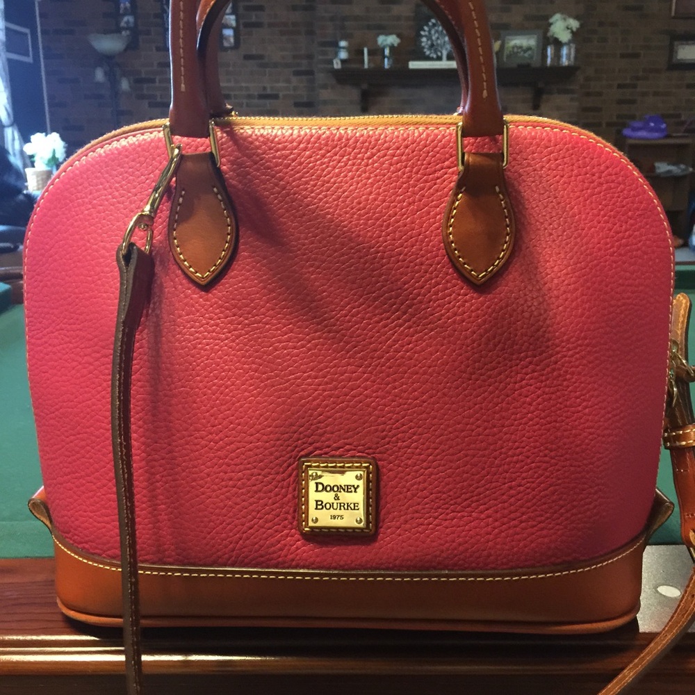 Dooney & Bourke Purse