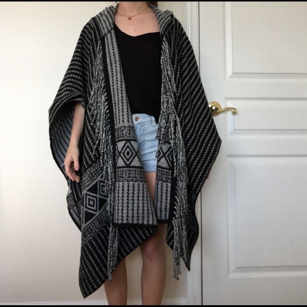 TOPSHOP Printed Hooded Poncho