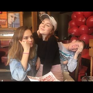 Meet your Posher, Abby